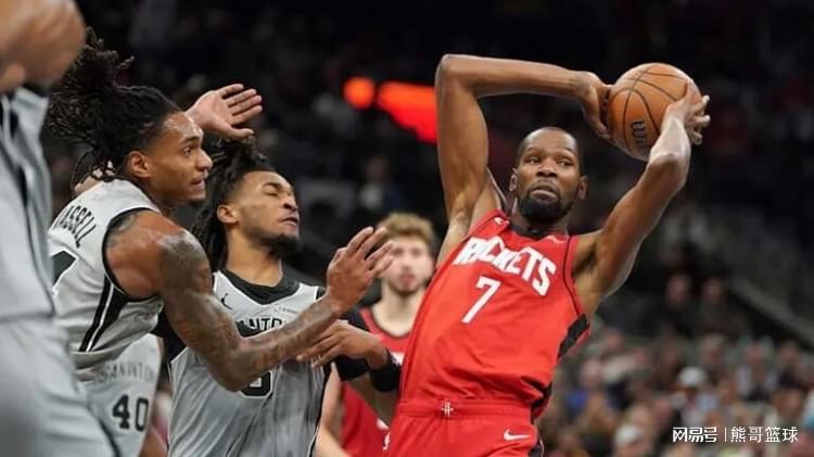 火箭胜马刺！豪取3连胜！谢泼德末节救主轰21分，文班仅14分